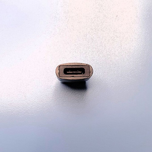 USB-C to USB-A 2.0 adapter like new, black