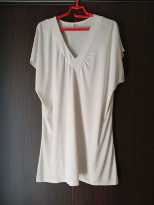 Women's white blouse new, size L