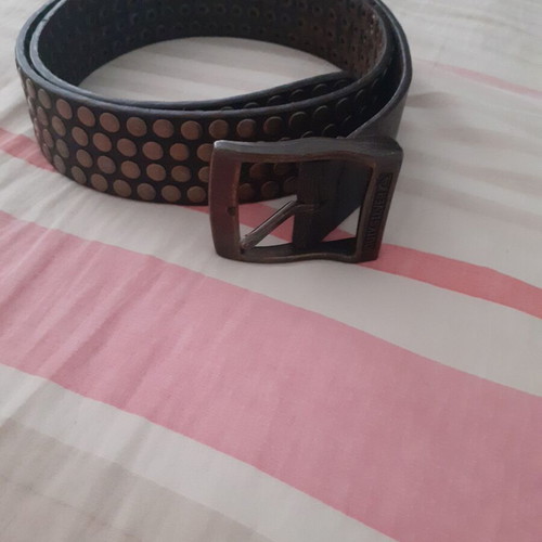 Quiksilver belt with buckle and studs like new, adjustable