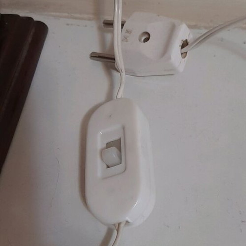 Vintage '80s portatif lamp in excellent condition, functional