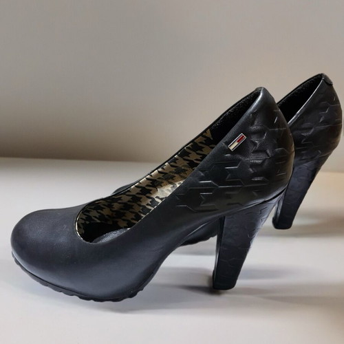 Tommy Hilfiger leather pumps No 37 like new, black