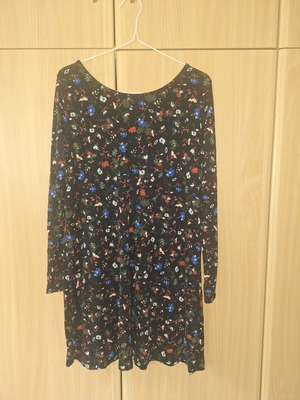 Pull & Bear floral dress used, size L, black multicolor