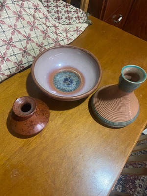 Ceramic decorative items like new, set of three pieces