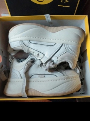 Buffalo platform sneakers like new, size 39, white and gray
