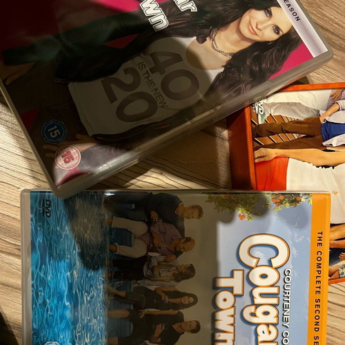 Cougar Town Season 1 and 2 DVD boxset like new, comedy