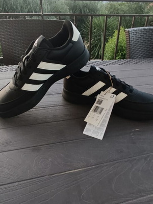 Adidas Breaknet 2.0 sneakers new, size 38, black and white