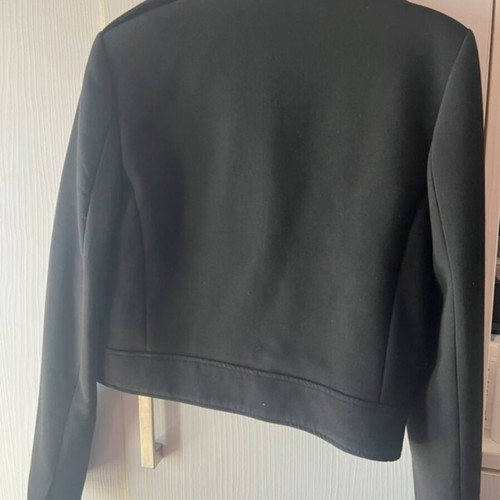 Zara jacket like new, elastic fabric, short, size S