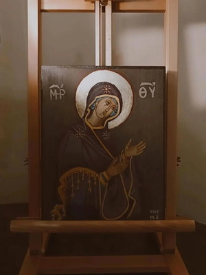 Byzantine icon Panagia Deomeni with egg tempera and gold leaf