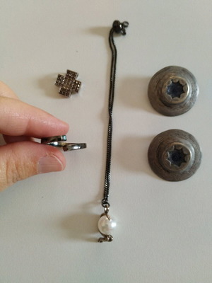 Jewelry set like new with ring, bracelet, clip earrings and cross pendant