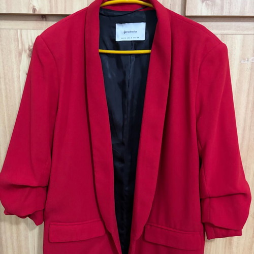 Stradivarius red suit like new