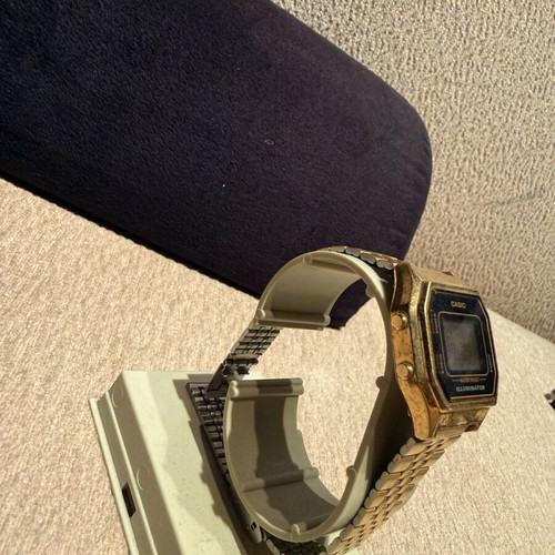 Casio watch gold like new