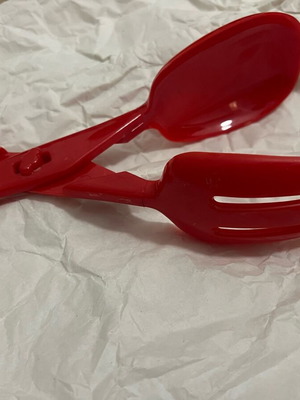 Salad tongs red new, ideal for Christmas table