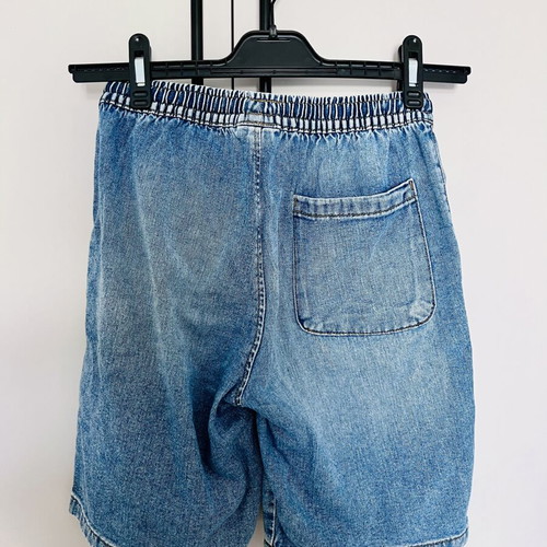 Shorts and t-shirts like new, set of 2 shorts and 3 t-shirts for girls 12-14 years