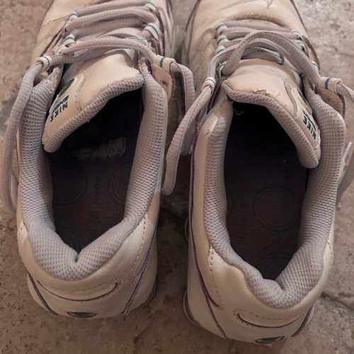 Nike Shox athletic shoes used, leather, white, size 43