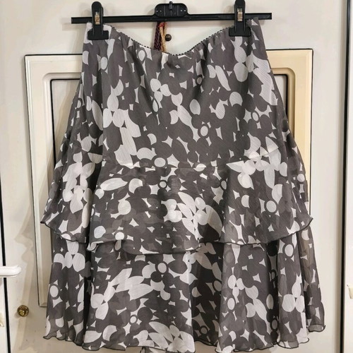Skirt with ruffles A-line gray No 40 (L) like new