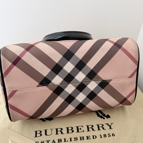 Burberry Nova Check Boston Bag like new, handheld, black and beige