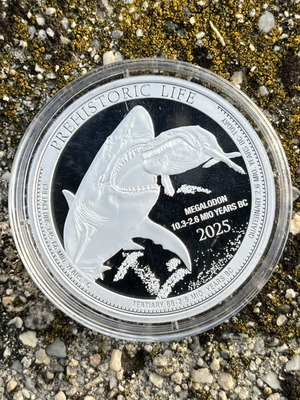 Silver coin 1 oz Megalodon 2025 new