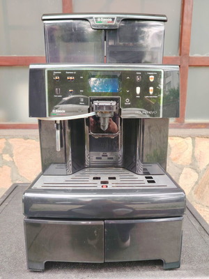 Saeco Aulika Evo professional coffee machine