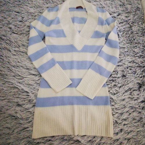 Women's elastic sweater dress like new, white and blue, size M