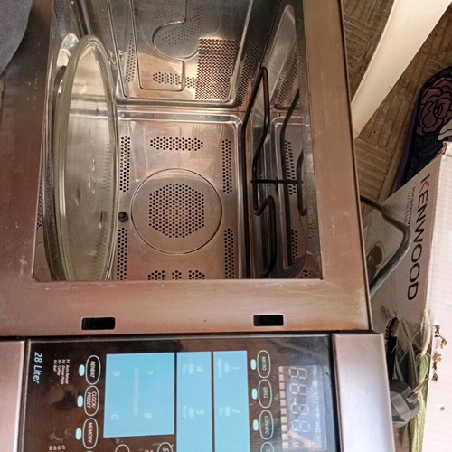 Kelvinator 24-liter convection oven with grill