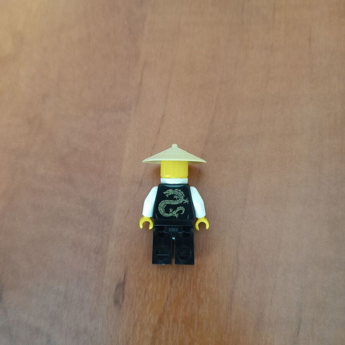 LEGO Ninjago Sensei Wu minifigure like new, black robe