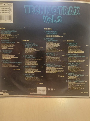Techno Trax Vol. 2 διπλό βινύλιο μεταχειρισμένο, κλασικό techno και house