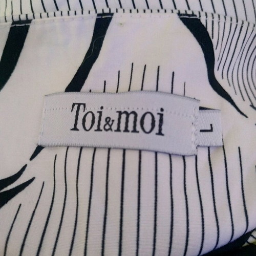 Toi & Moi Y2K skirt size L like new, black and white