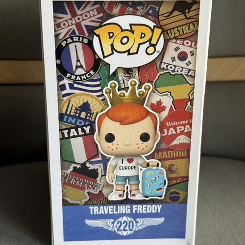 Funko Pop Traveling Freddy 220 Funko Store Exclusive καινούργιο
