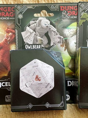 Dungeons & Dragons 3 new Hasbro figures