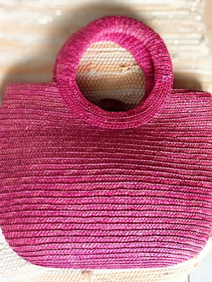 Straw Handbag used, medium size, pink-purple color