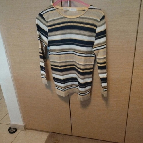 Haus Nikolaus women's sweater like new, black and beige, size M