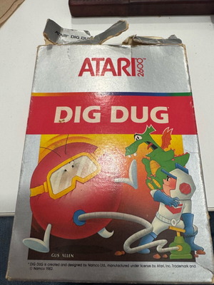 Dig Dug Atari like new with tear on box