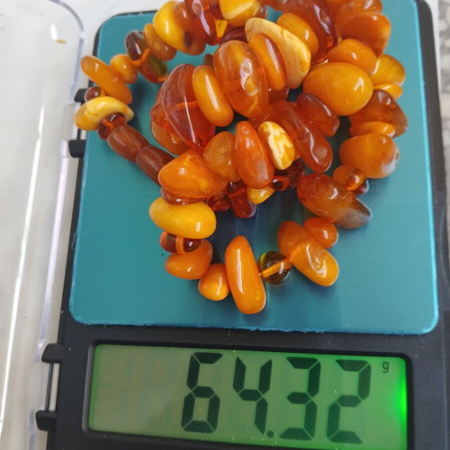 Baltic amber necklace 53 cm, 65 grams