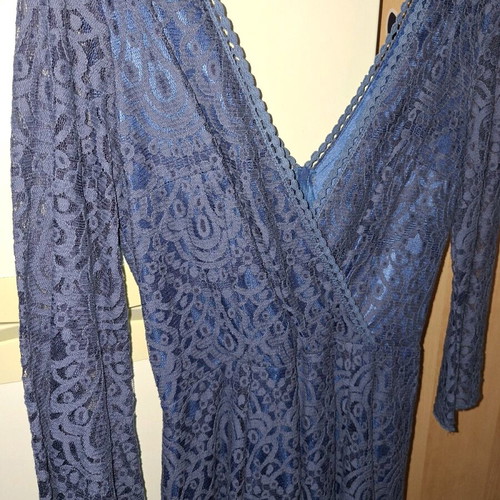 Mini lace dress blue like new
