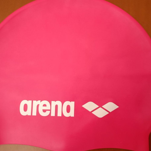 Arena Classic Silicone Swim Cap like new, fuchsia color