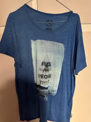 Boom Bap T-Shirt Large used, blue