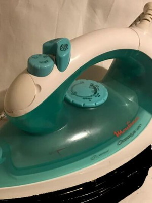Moulinex Ocealys 120 Steam Iron like new