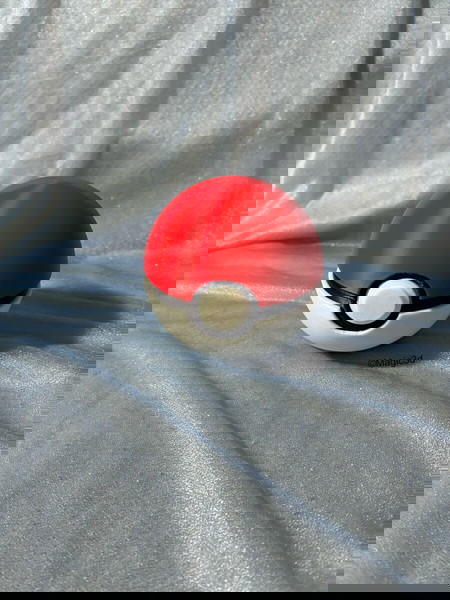 Pokeball Nintendo Switch калъф за 8 касети.