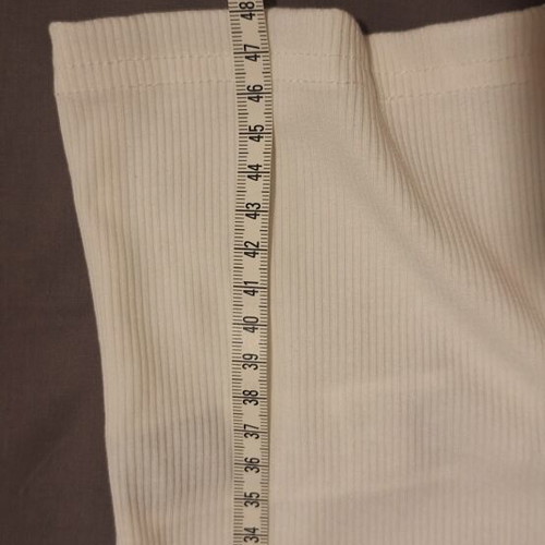 White T-shirt tank top new, flattering square bust, size M