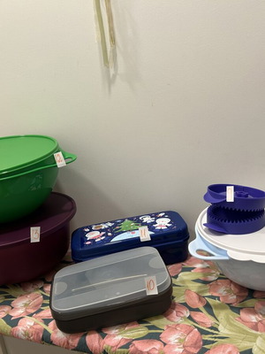Σετ Tupperware κουζίνας καινούργιο, ποικιλία δοχείων και μπολ