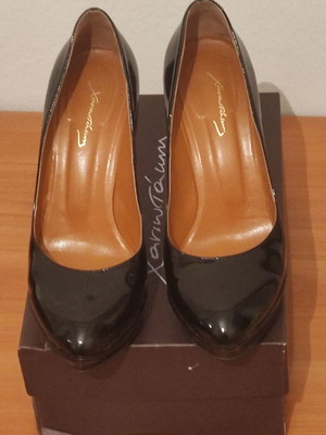 Chaniotakis black pumps like new, size 38