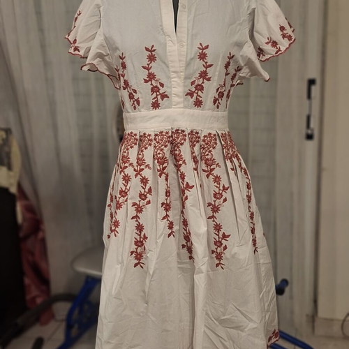 Axel white cotton dress with red embroidery, like new, size S-M