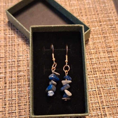Dangling earrings with stones new, multicolored