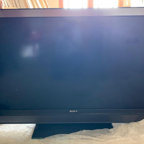 TV Sony Bravia-KDL 54' Like new!!