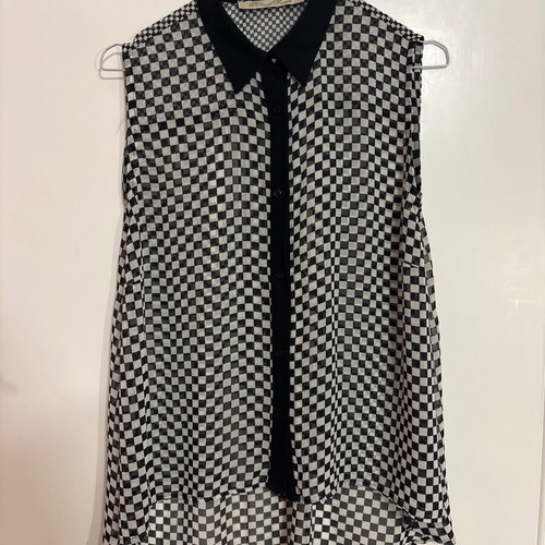 Silvian Heach asymmetrical checkered shirt like new, white and black