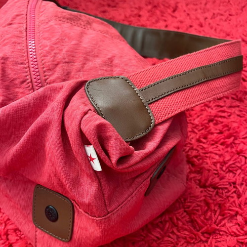 Kipling shoulder bag red with brown details like new