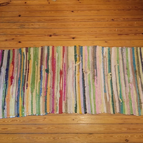 Set of 5 Rag Rugs like new, colorful and dark strips