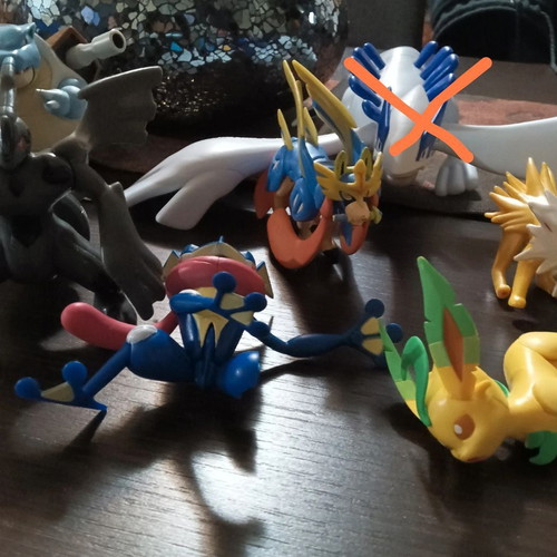 Pokemon figures set
