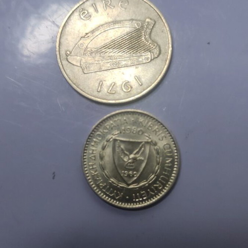 Coins from Cyprus, Ireland and America like new