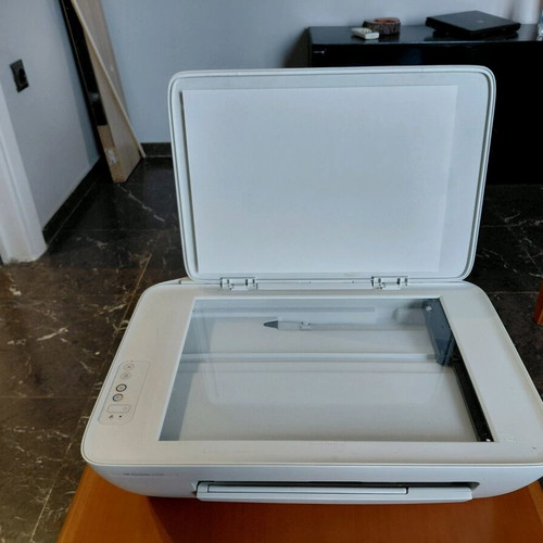 HP Desktop 2320 Printer Scanner like new